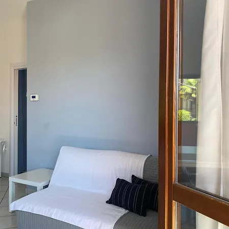 Grazioso E Tranquillo Bilocale Vista Lago Appartamento Reno Di Leggiuno